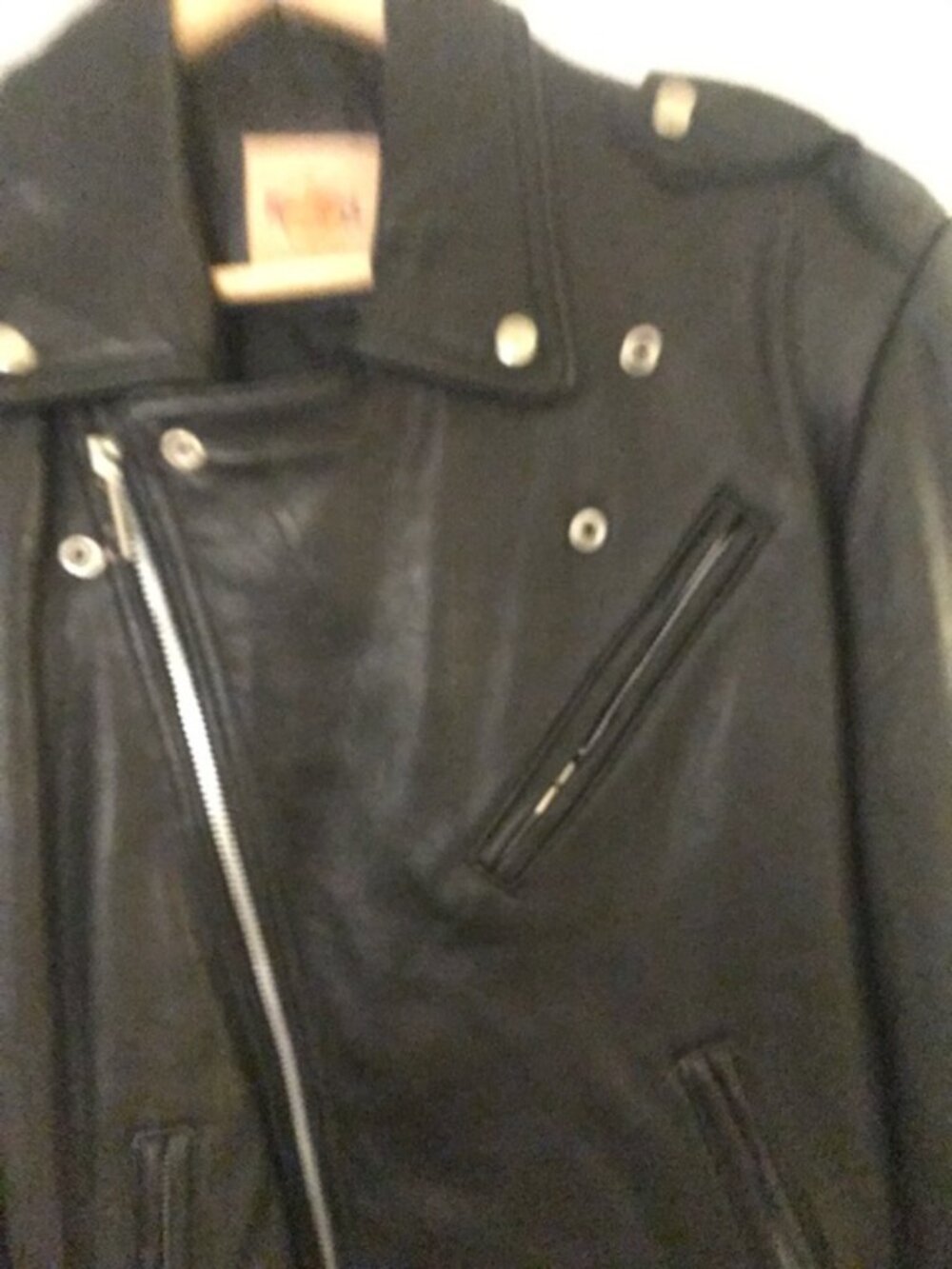 BRAND NEW BLACK LEATHER VINTAGE BIKER JACKET FROM HARD ROCK SAN ANTONIO - Picture 8 of 10